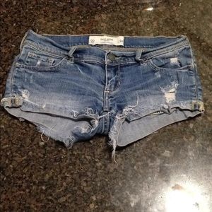 GILLY HICKS CHEEKY SHORTS!